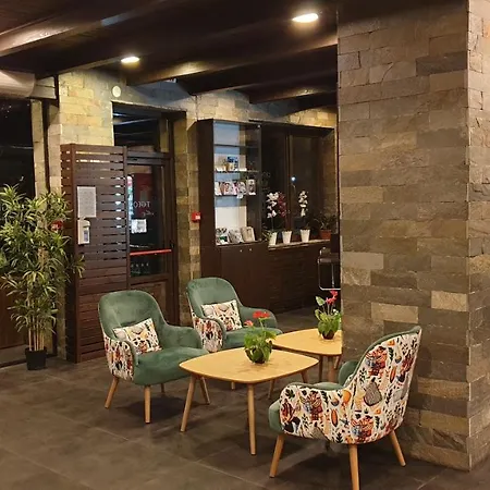 Hotel St George & 4*