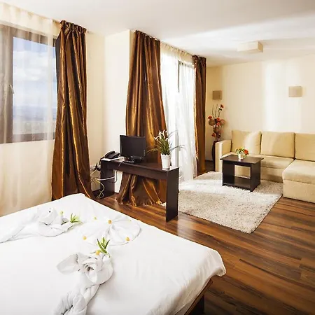 St George & Hotel