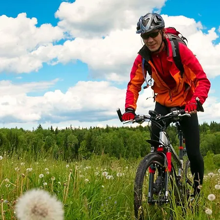 St George & Szálloda