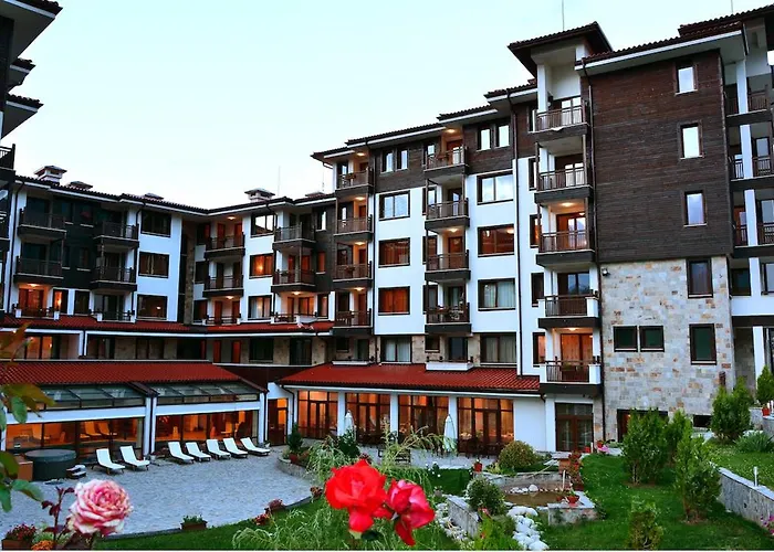 Хотел St George & 4*