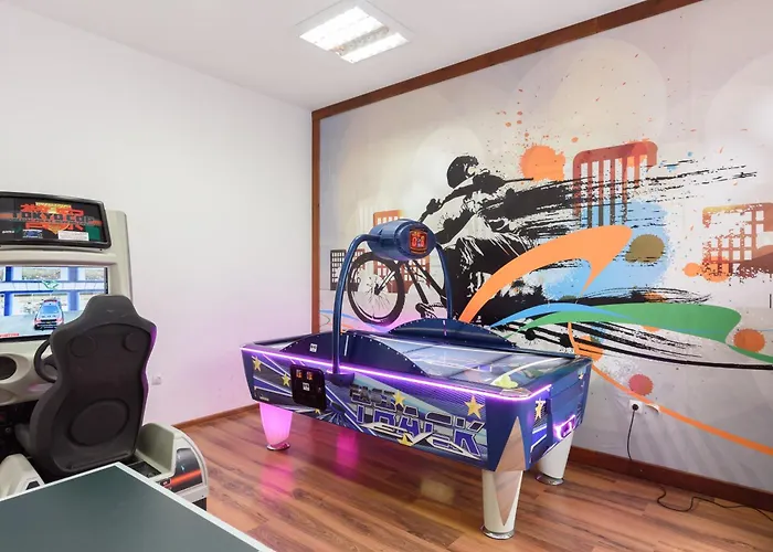 Хотел St George & 4*