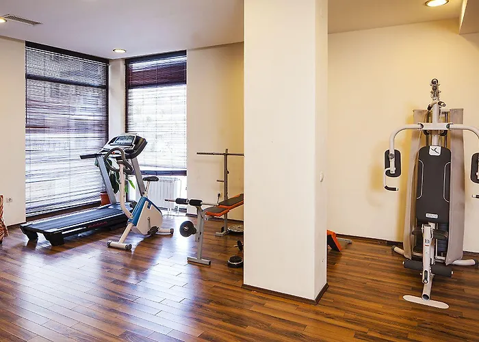 St George & בנסקו